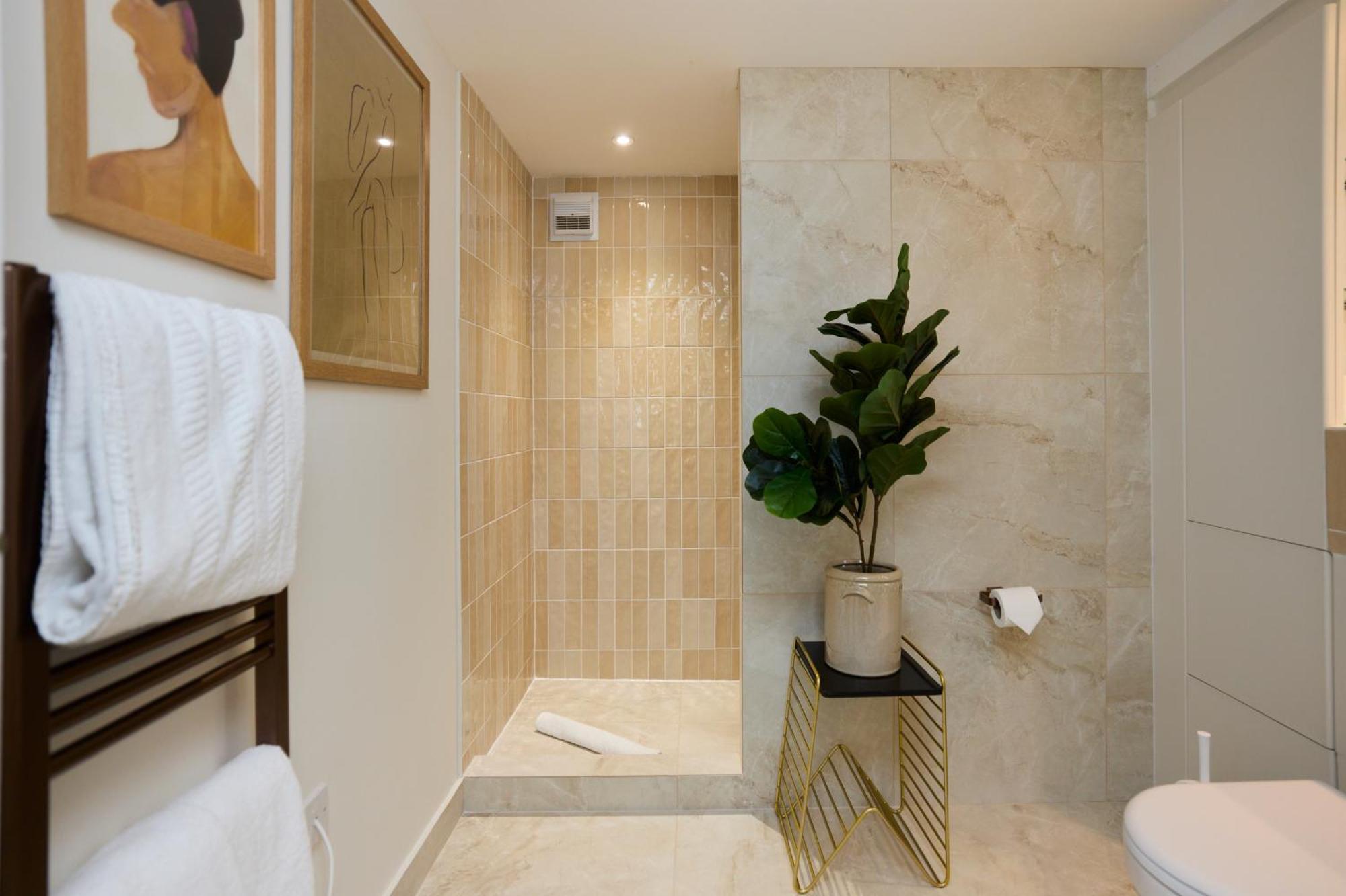 The Wenlock Arms - Inviting 1bdr Flat With Study And Balcony Appartamento *