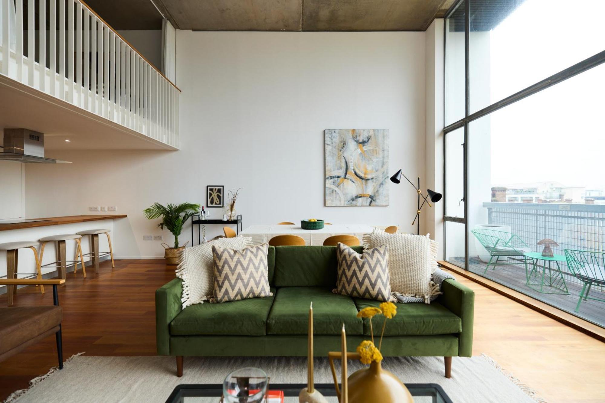 The Wenlock Arms - Inviting 1bdr Flat With Study And Balcony Appartamento